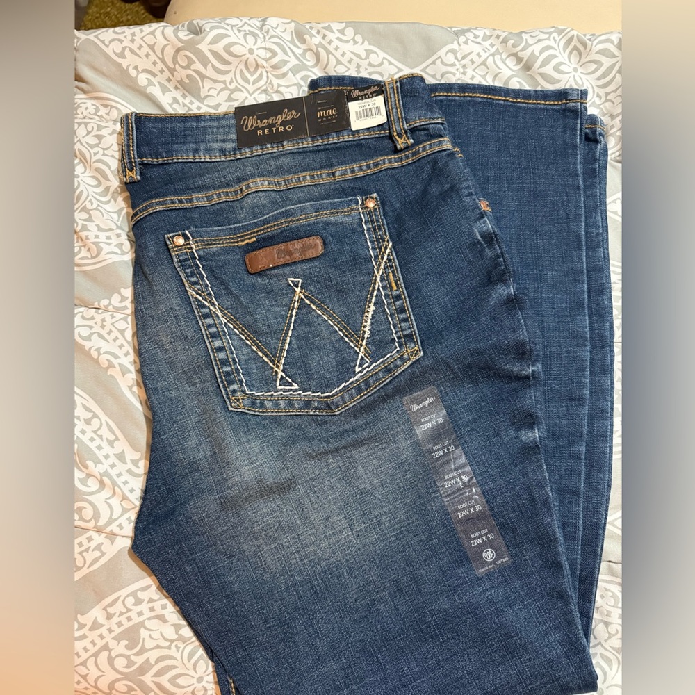 NWT WRANGLER MAE